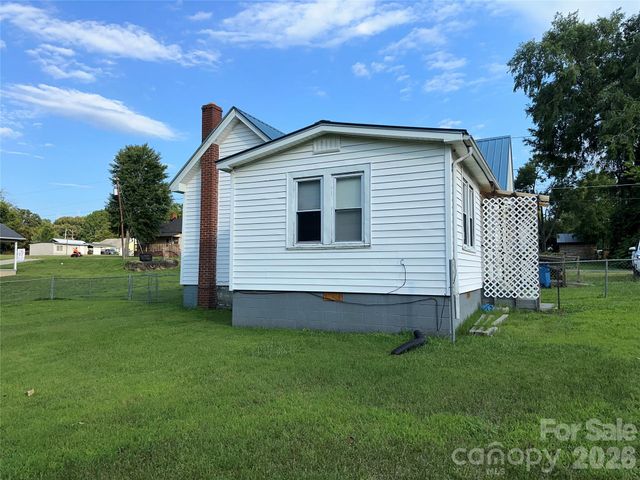 175 Grove Street, Cooleemee, NC 27014