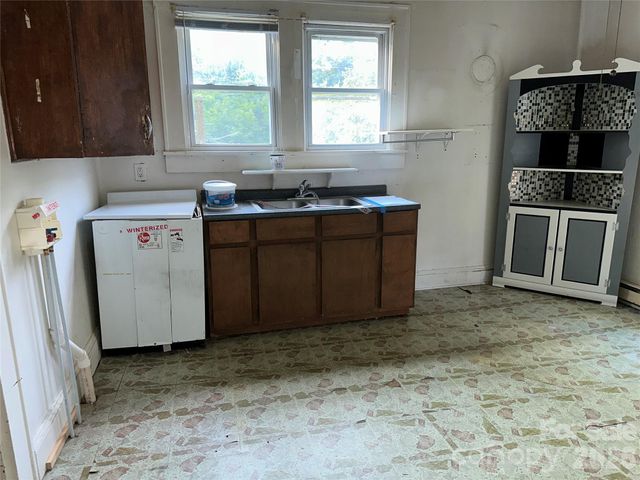 175 Grove Street, Cooleemee, NC 27014