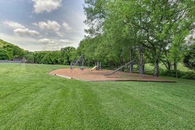 105 Foxborough Sq, W, Brentwood, TN 37027
