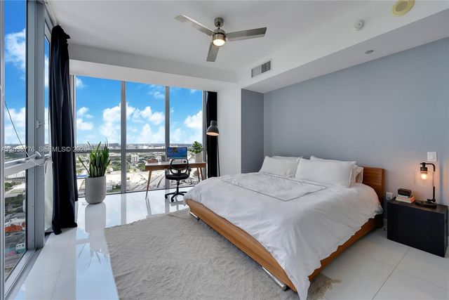 1100 Biscayne Boulevard 3205, Miami, FL 33132