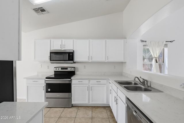 5726 S 237TH Drive, Buckeye, AZ 85326