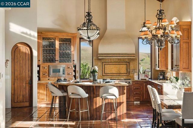 1615 Lawrence Rd, Danville, CA 94506