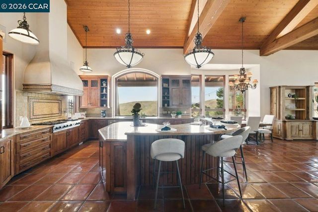 1615 Lawrence Rd, Danville, CA 94506