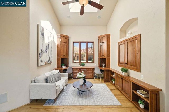 1615 Lawrence Rd, Danville, CA 94506