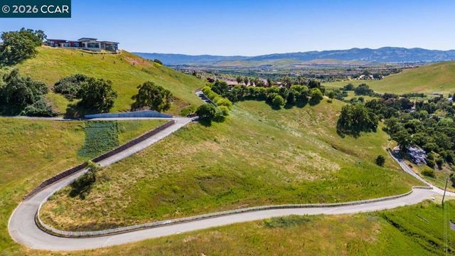 1615 Lawrence Rd, Danville, CA 94506