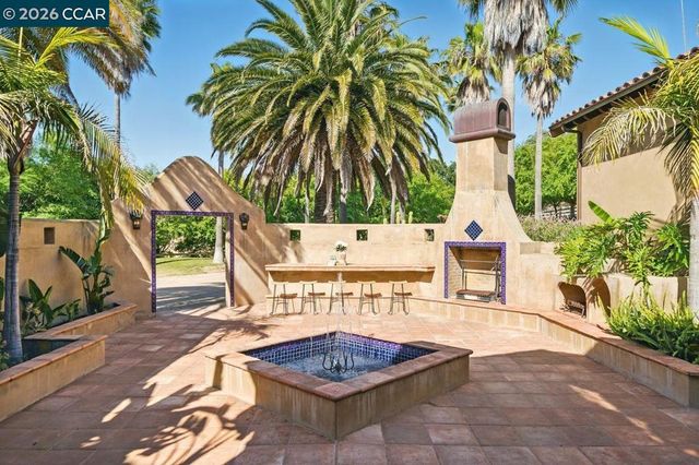 1615 Lawrence Rd, Danville, CA 94506