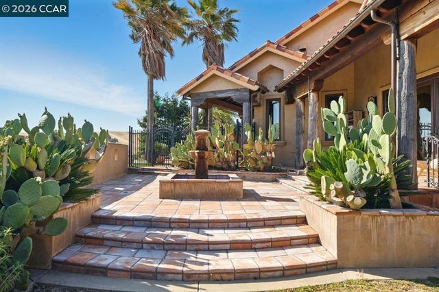 1615 Lawrence Rd, Danville, CA 94506