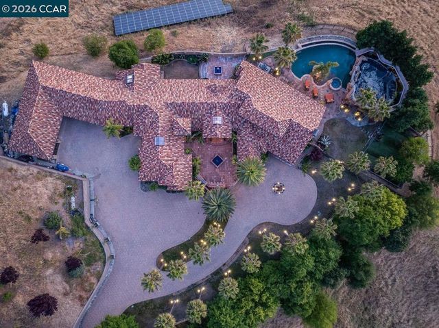 1615 Lawrence Rd, Danville, CA 94506