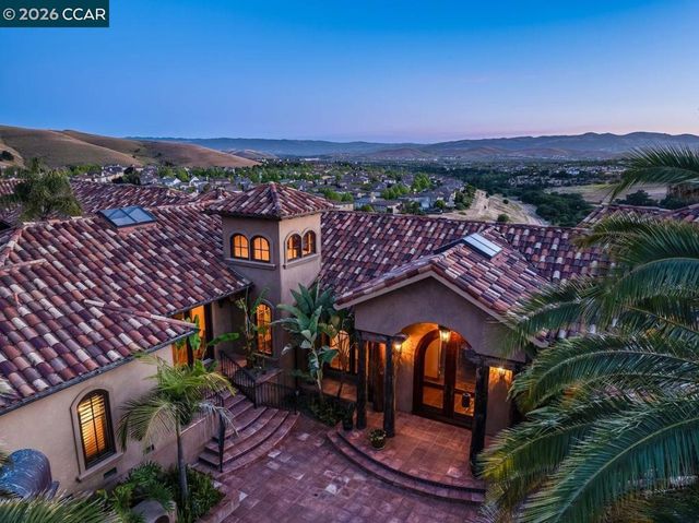 1615 Lawrence Rd, Danville, CA 94506