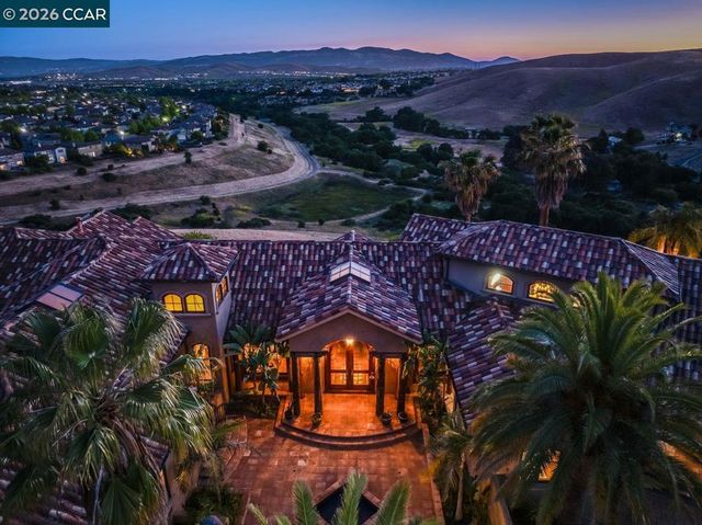 1615 Lawrence Rd, Danville, CA 94506