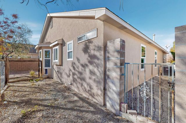 963 Benjamin Drive SE, Rio Rancho, NM 87124