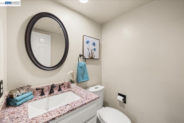 4 Woodview Ct, San Ramon, CA 94582