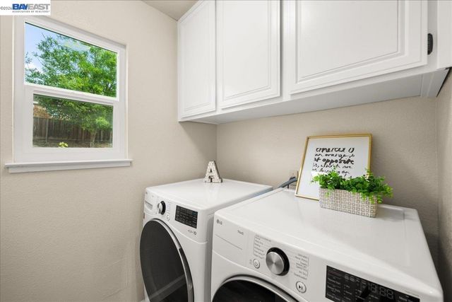 4 Woodview Ct, San Ramon, CA 94582