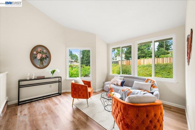 4 Woodview Ct, San Ramon, CA 94582