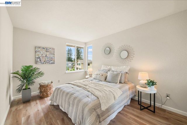 4 Woodview Ct, San Ramon, CA 94582