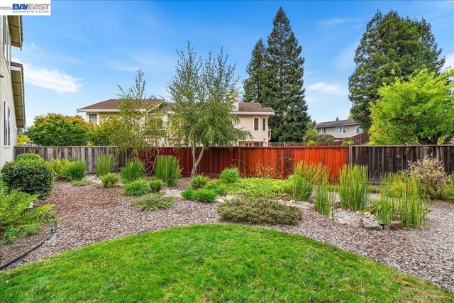 4 Woodview Ct, San Ramon, CA 94582