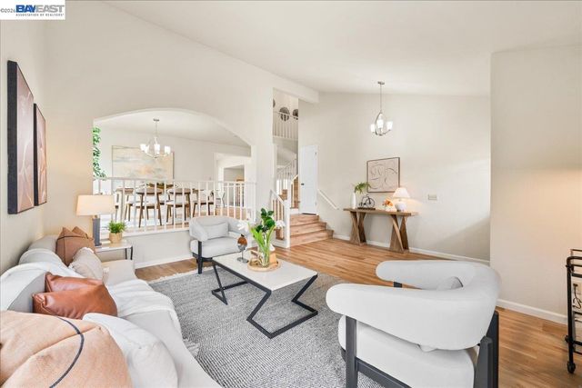 4 Woodview Ct, San Ramon, CA 94582