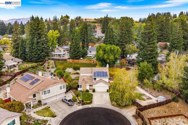 4 Woodview Ct, San Ramon, CA 94582
