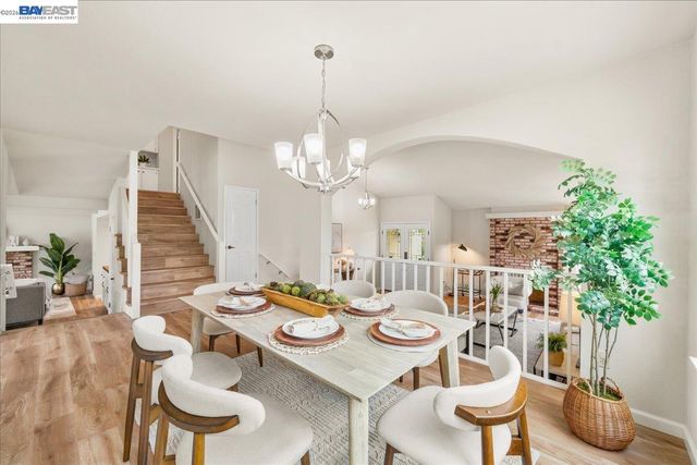 4 Woodview Ct, San Ramon, CA 94582