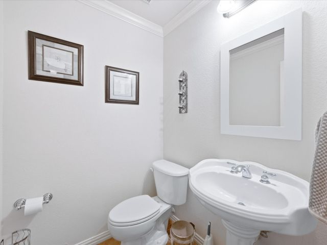 5020 April Lane, Waxahachie, TX 75165
