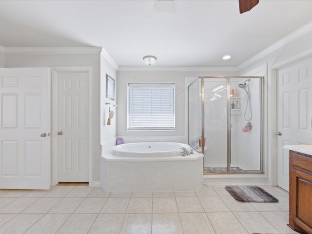 5020 April Lane, Waxahachie, TX 75165