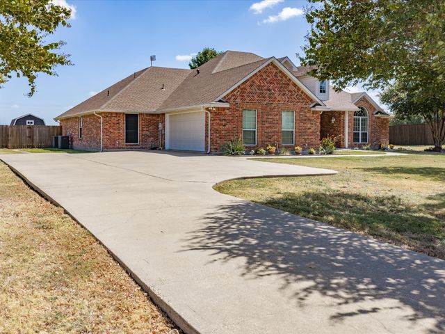 5020 April Lane, Waxahachie, TX 75165