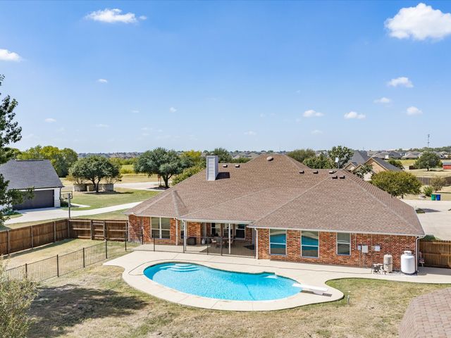 5020 April Lane, Waxahachie, TX 75165