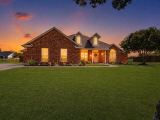 5020 April Lane, Waxahachie, TX 75165