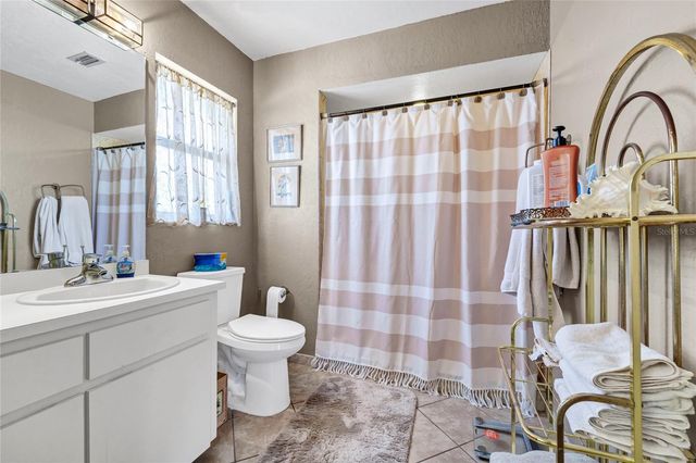 3939 ROSE PETAL LANE, Orlando, FL 32808