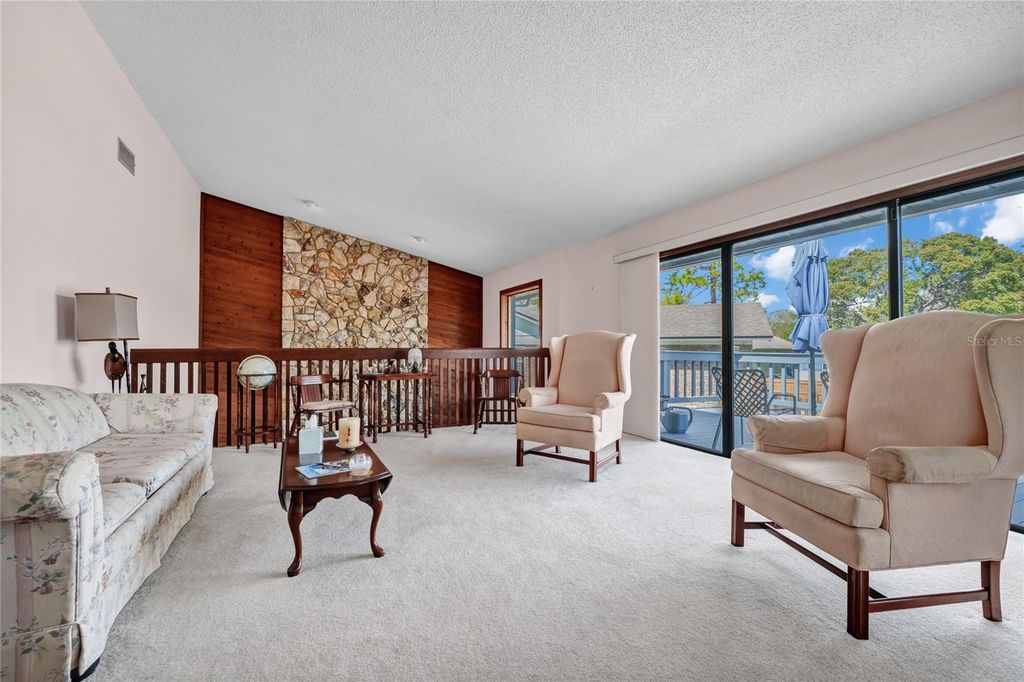 Image 8 of property listing at 3939 ROSE PETAL LANE, Orlando, FL 32808
