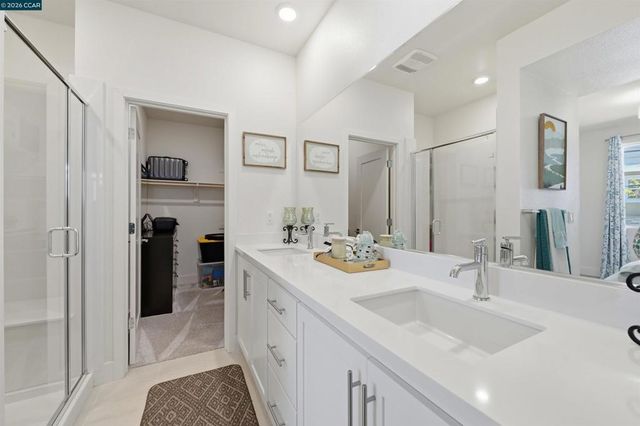 37352 Watersail Way, Newark, CA 94560