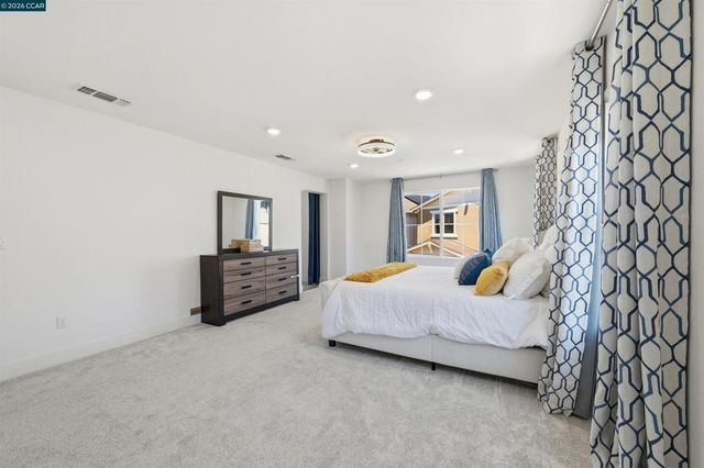 37352 Watersail Way, Newark, CA 94560