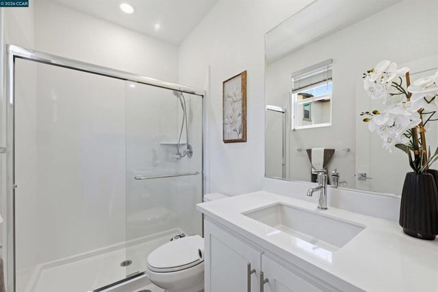 37352 Watersail Way, Newark, CA 94560
