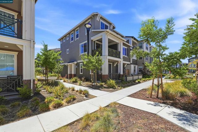 37352 Watersail Way, Newark, CA 94560