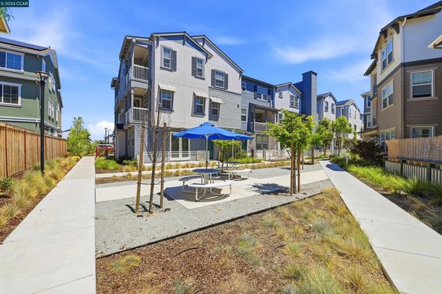 37352 Watersail Way, Newark, CA 94560
