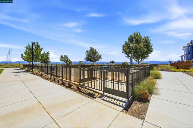 37352 Watersail Way, Newark, CA 94560