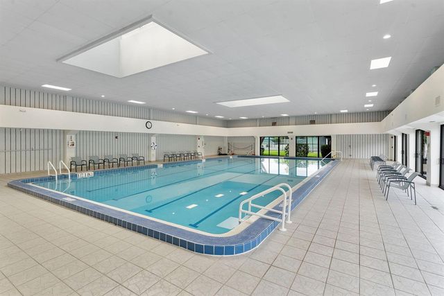 7260 Kinghurst Drive 205, Delray Beach, FL 33446