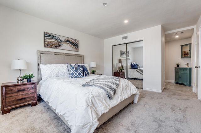 6494 Lontos Drive, Dallas, TX 75214