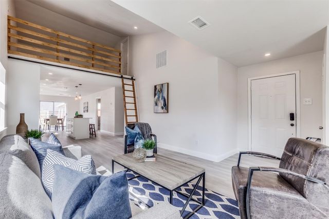 6494 Lontos Drive, Dallas, TX 75214