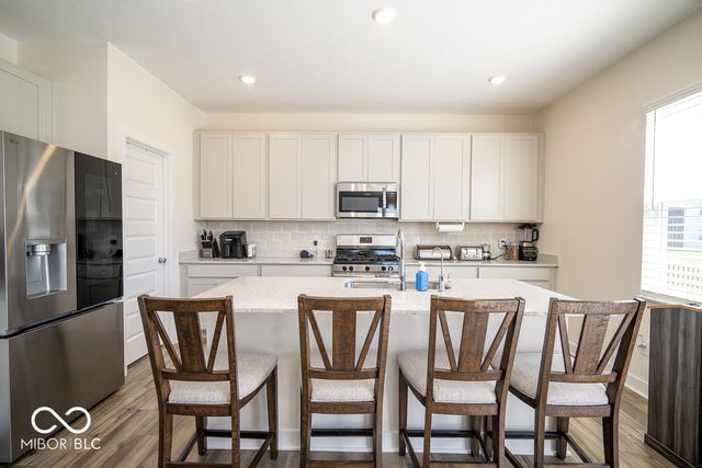 1147 Kendrick Street, Greenwood, IN 46143