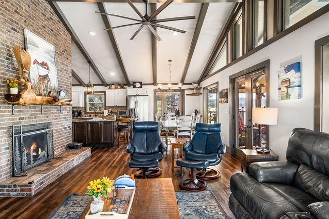 314 Kilpatrick Point Drive, Hayesville, NC 28904