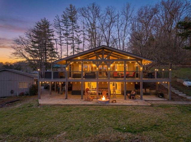 314 Kilpatrick Point Drive, Hayesville, NC 28904