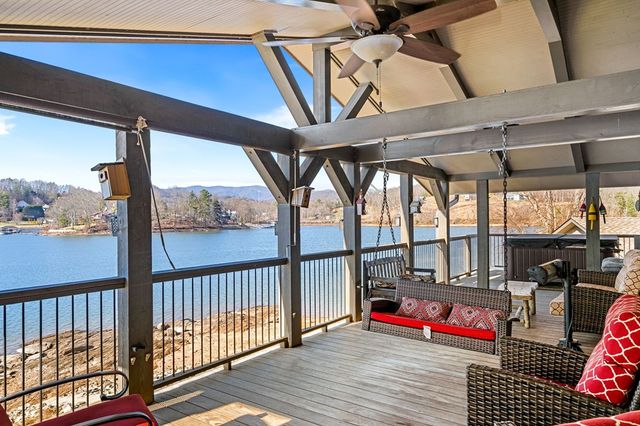 314 Kilpatrick Point Drive, Hayesville, NC 28904