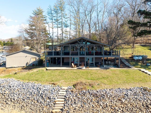 314 Kilpatrick Point Drive, Hayesville, NC 28904