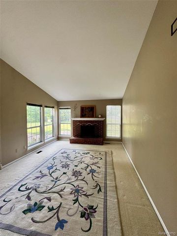 3621 Weeburn, Ann Arbor, MI 48108