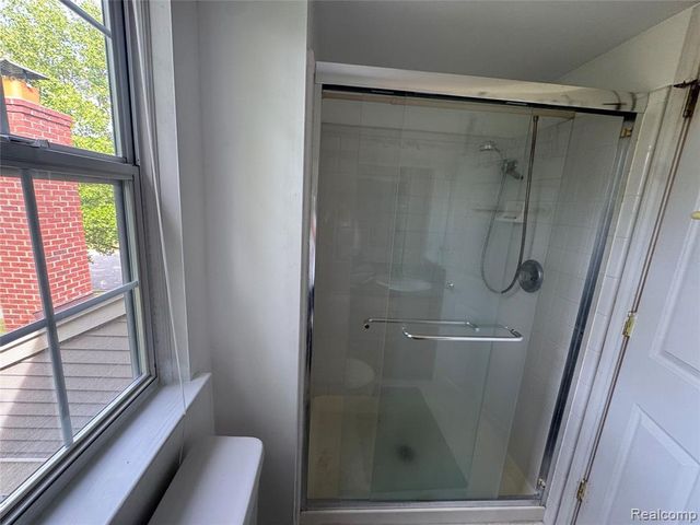 3621 Weeburn, Ann Arbor, MI 48108