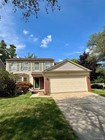 3621 Weeburn, Ann Arbor, MI 48108