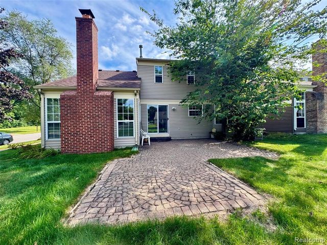 3621 Weeburn, Ann Arbor, MI 48108