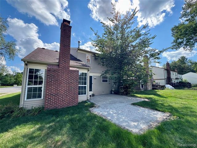3621 Weeburn, Ann Arbor, MI 48108
