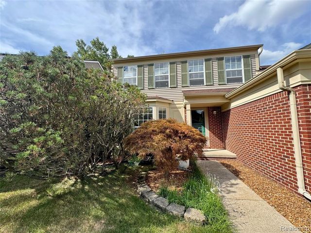 3621 Weeburn, Ann Arbor, MI 48108